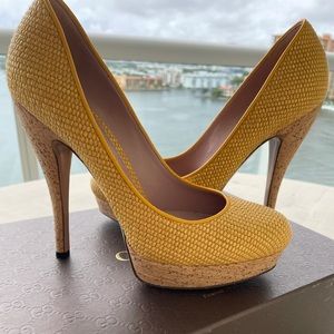 gucci bumblebee heels